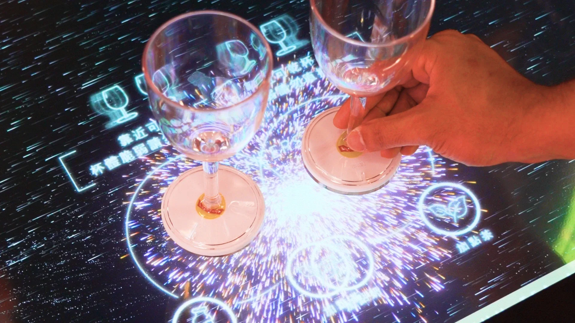《茶奶調配實驗室 TEA LAB》沉浸式 LED 展間